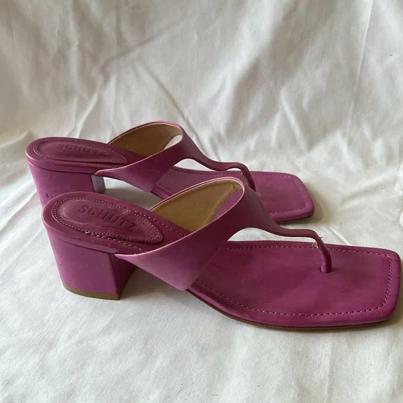 SCHUTZ Fuchsia Leather Thong Sandals - Picture 5 of 10